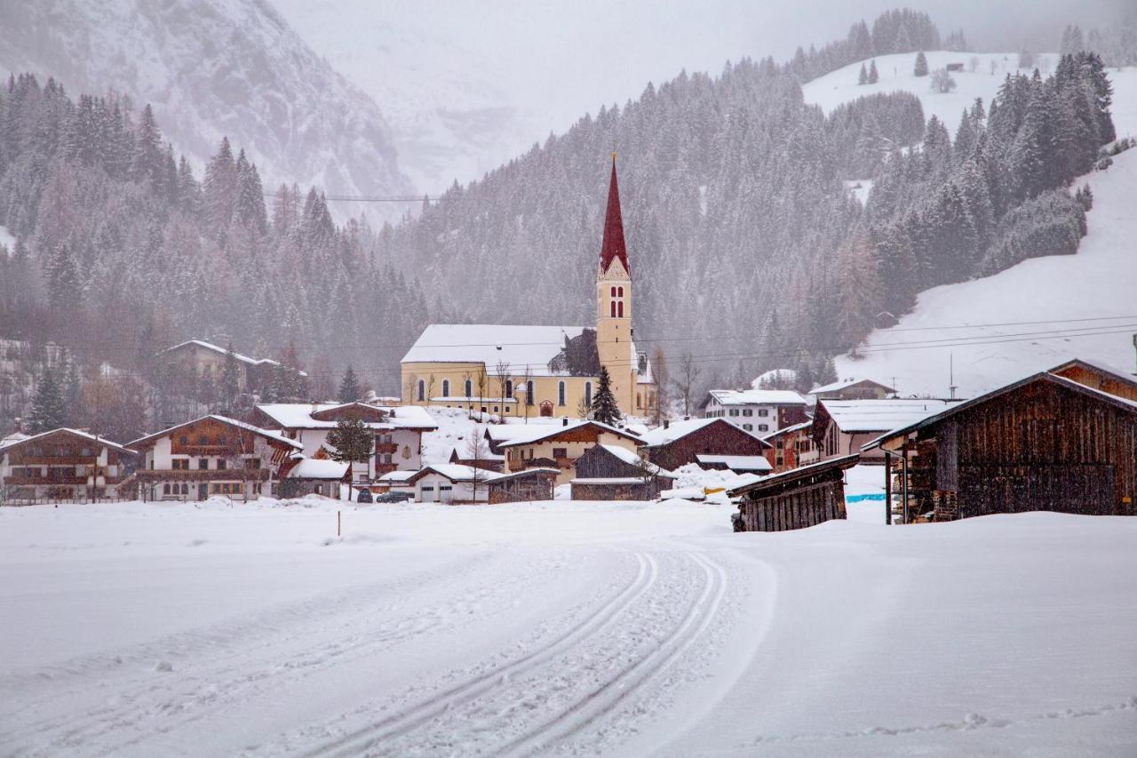 Posthotel Lechtal, Arlberg Holzgau Exterior foto